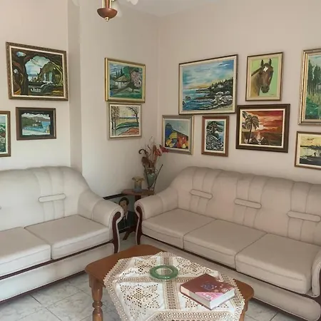 3 Bedroom Apartmet Center Tirana